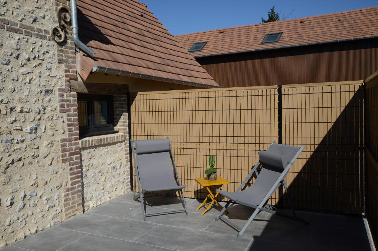 L'Hostellerie D'Acquigny Exteriör bild