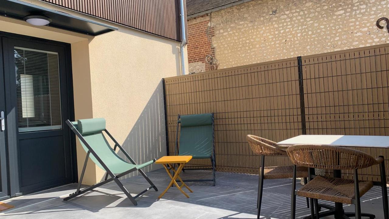 L'Hostellerie D'Acquigny Exteriör bild